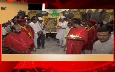 Devotee offered flowers worth Rs 4 lakh to Sai Baba