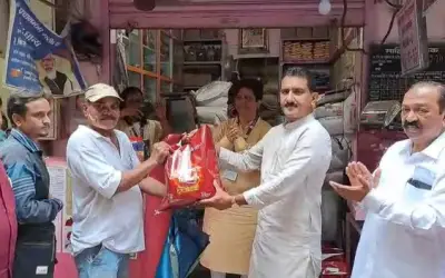 दीपावली पर महाराष्ट्र सरकार द्वारा 'आनंदाची सीधा वितरण' कार्यक्रम
