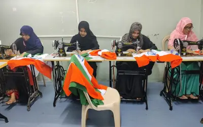 छात्राओं ने पेश की देशभक्ति की अनोखी मिशाल