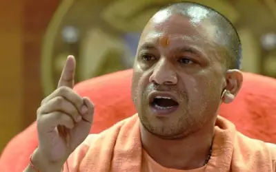 आतंकी को कांग्रेस ने खिलाई बिरयानी : योगी आदित्यनाथ