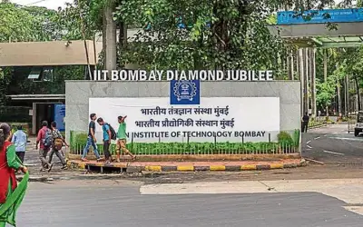 आईआईटी बॉम्बे में महिलाओं के वॉशरूम में झांकने वाला गिरफ्तार