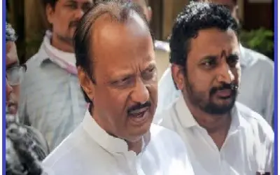 दो दिनों में अजित पवार को डबल झटका, सांसद और दो विधायक ने की घर वापसी।