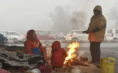 देश के कई राज्यों में कड़ाके की ठंड, दिल्ली- एनसीआर में न्यूनतम तापमान 4 डिग्री 