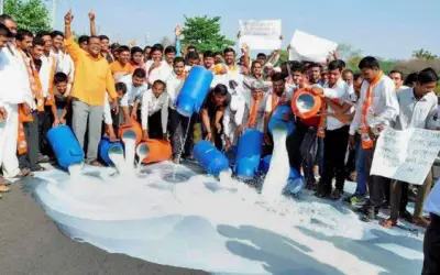 महाराष्ट्र के किसानों का आंदोलन जारी