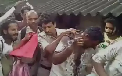 गायों की मौत का जिम्मेदार बीजेपी नेता गिरफ्तार, गुस्साई भीड़ ने पोती कालिख !