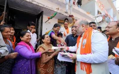 पटेलों को दे सकती है गुजरात में भाजपा मौका !